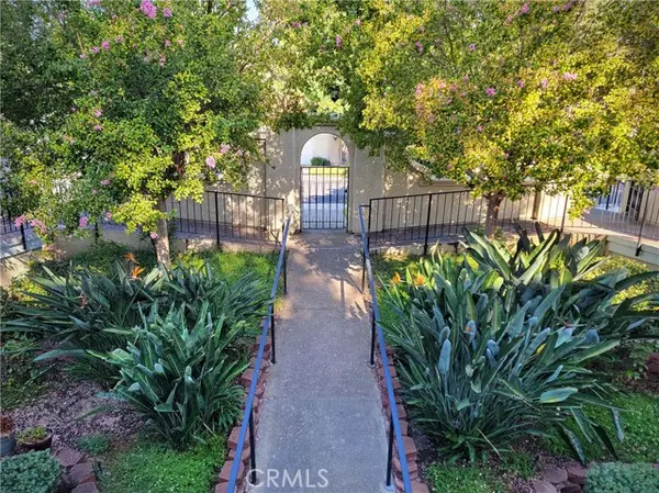 Laguna Woods, CA 92637,5529 Via La Mesa O