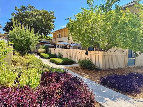 8060 Canby AVE 2, Reseda, CA 91335