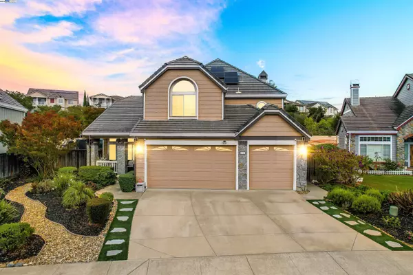 4520 Riding Club Ct, Hayward, CA 94542