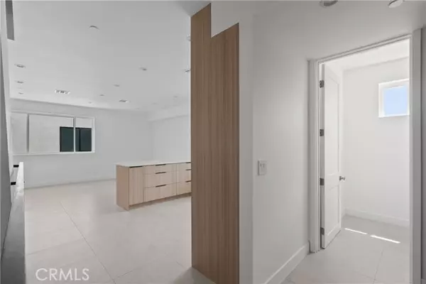 Van Nuys, CA 91405,13944 Vanowen