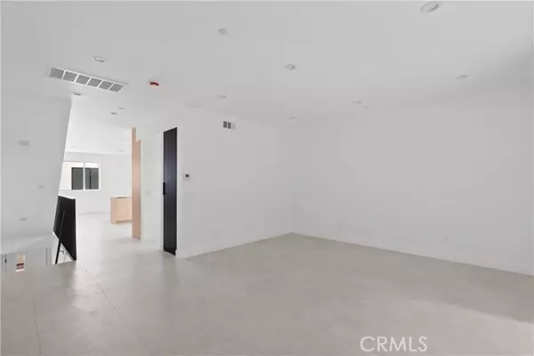 Van Nuys, CA 91405,13944 Vanowen