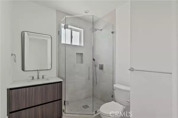 Van Nuys, CA 91405,13942 Vanowen