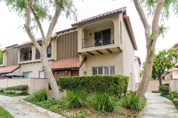 19545 Sherman WAY 66, Reseda, CA 91335