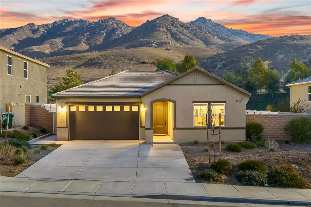 Riverside, CA 92507,20565 Lost Creek RD