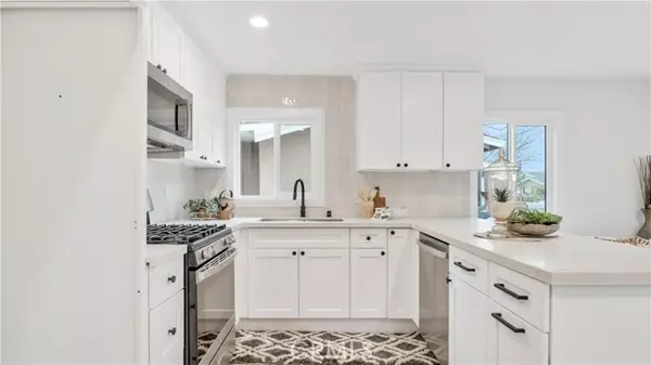 802 S Olive AVE, Alhambra, CA 91803