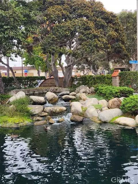 4861 Lago 206, Huntington Beach, CA 92649