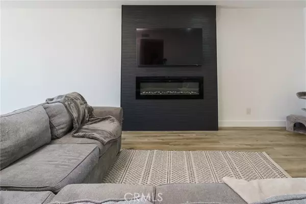 Long Beach, CA 90807,3932 N Virginia Rd 201