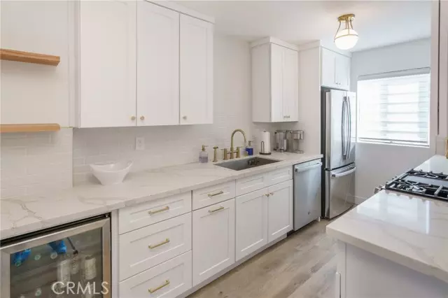 3932 N Virginia Rd 201, Long Beach, CA 90807