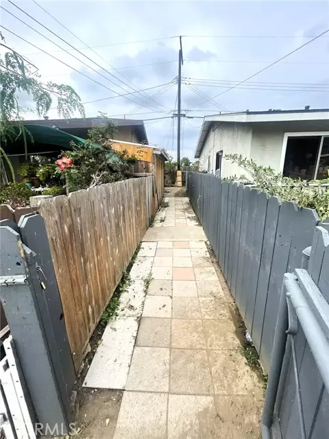 Orange, CA 92868,148 FIR ST
