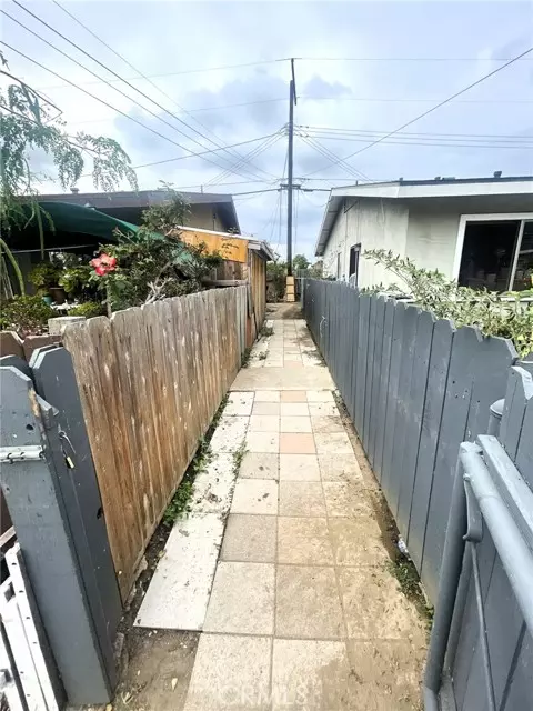 Orange, CA 92868,148 FIR ST