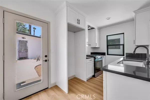 Riverside, CA 92506,5090 Rockledge B