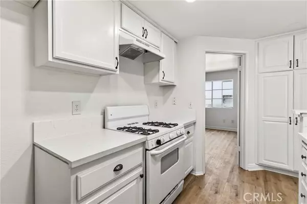 Lake Elsinore, CA 92530,16377 Lakeshore 2C