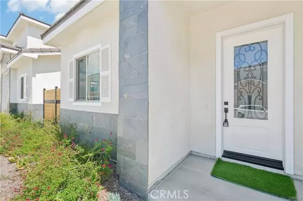 Bellflower, CA 90706,10349 10343 Mapledale