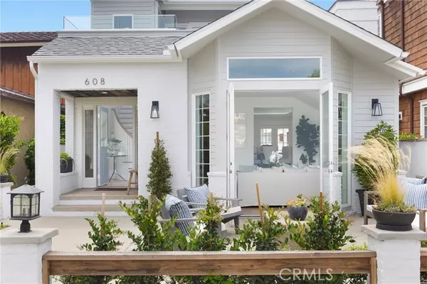 Corona Del Mar, CA 92625,608 Acacia AVE