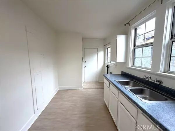 Los Angeles, CA 90043,5425 2nd AVE