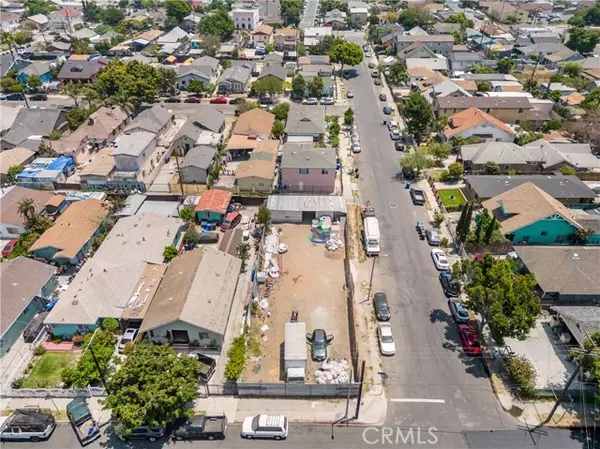 Los Angeles, CA 90011,1403 1403 E 42nd