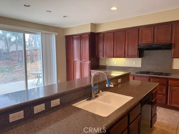 Eastvale, CA 92880,13272 Cool Meadow