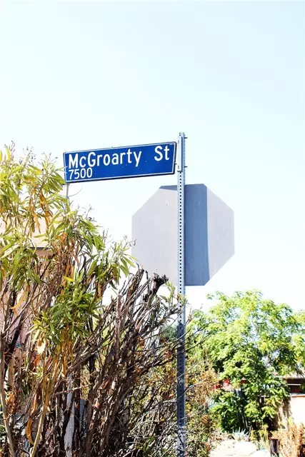 Tujunga, CA 91042,7515 Mcgroarty ST