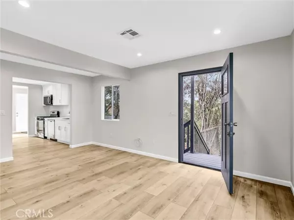 Los Angeles, CA 90063,4126 E 1st