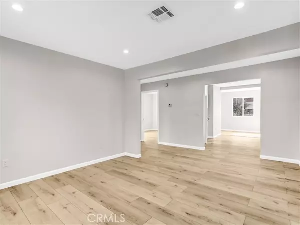 Los Angeles, CA 90063,4126 E 1st