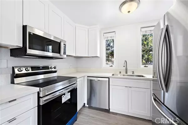 Laguna Beach, CA 92651,2037 S Coast 11