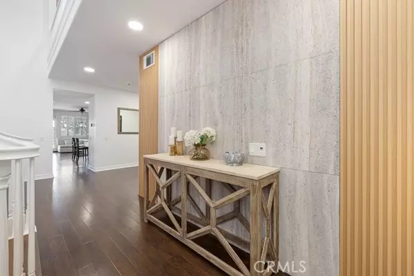 Saugus, CA 91350,19924 Via Joyce DR