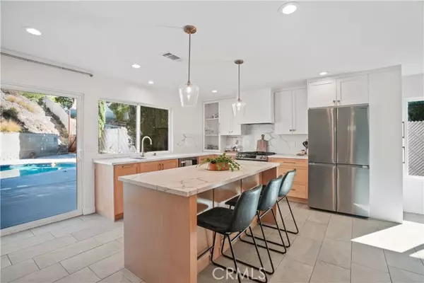 29321 Melia WAY, Canyon Country, CA 91387