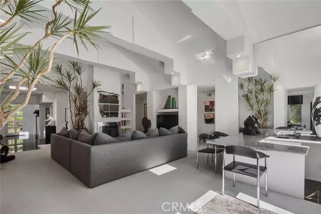 4219 Tarzana Estates DR, Tarzana, CA 91356