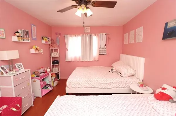 Bell, CA 90201,6901 San Luis Ave.