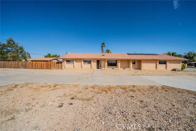18080 Manitou RD, Apple Valley, CA 92307