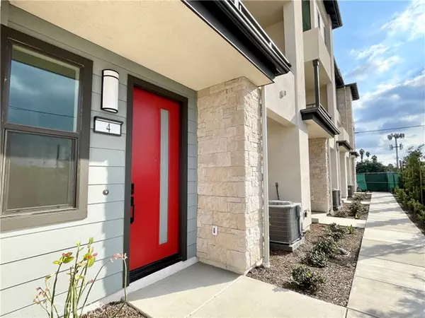 2961 W Lincoln AVE 4, Anaheim, CA 92801