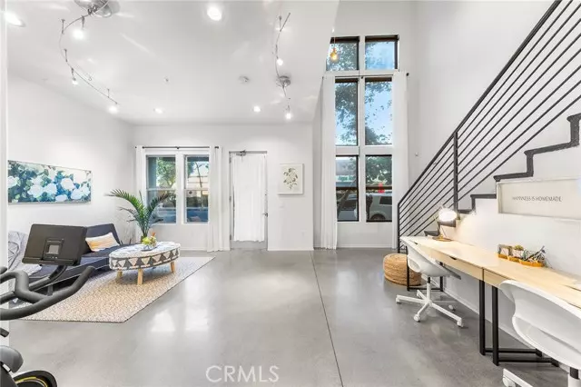 210 N Spurgeon ST, Santa Ana, CA 92701