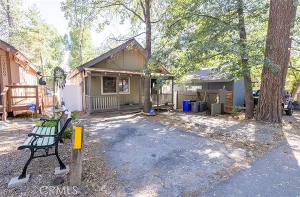 Arrowbear, CA 92382,32905 Chipmunk LN