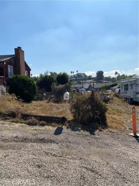 1772 Greenfield CT, El Cajon, CA 92021