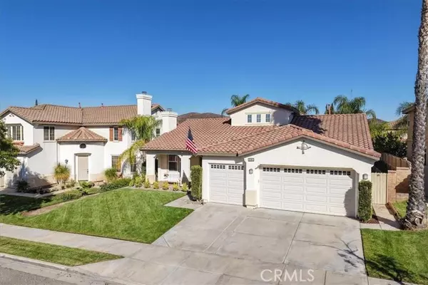 Lake Elsinore, CA 92532,32366 Whispering Willow