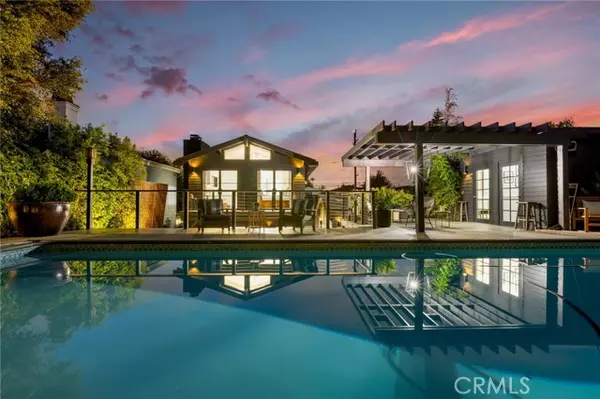 1012 10th ST, Manhattan Beach, CA 90266