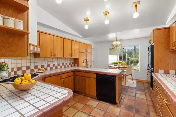 Escondido, CA 92025,2731 Peet LN