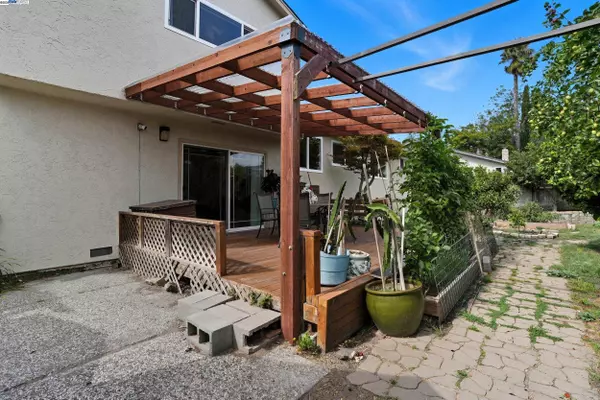 Dublin, CA 94568,11862 Dublin Green Dr