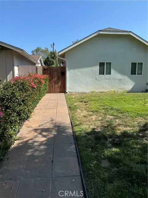 23340 Schoolcraft, West Hills, CA 91307