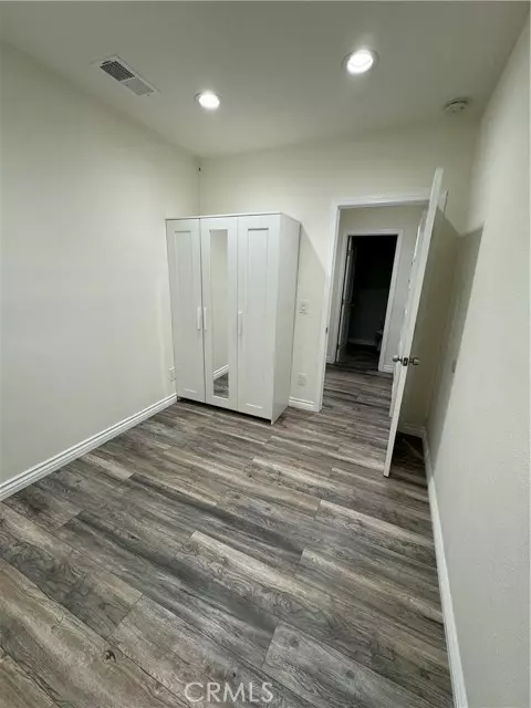 West Hills, CA 91307,23340 Schoolcraft