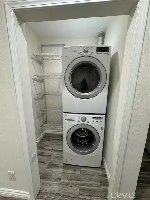 West Hills, CA 91307,23340 Schoolcraft