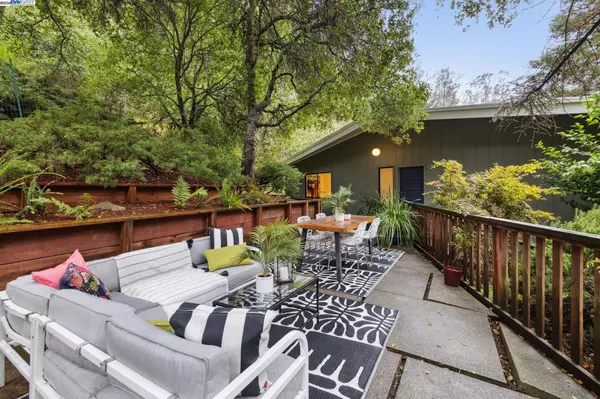 6724 SOBRANTE RD, Oakland, CA 94611