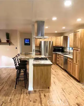 Lake Arrowhead, CA 92352,27957 Lakes Edge