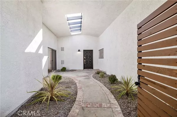 Granada Hills, CA 91344,12648 Darla AVE