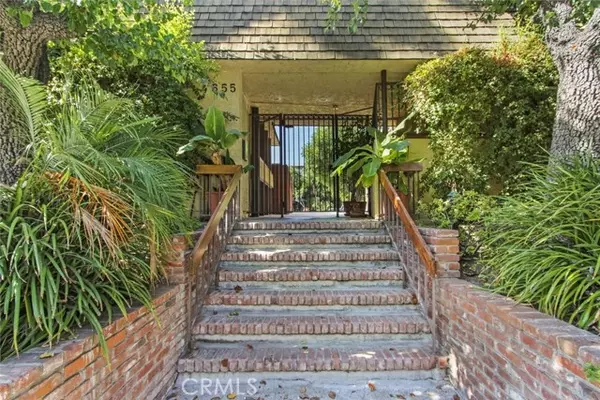 Sherman Oaks, CA 91403,4655 Natick AVE 3