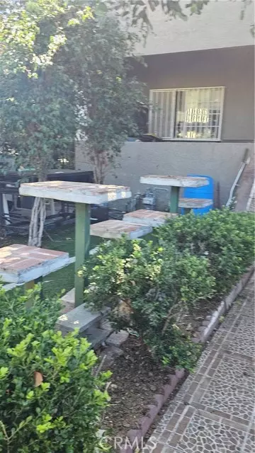 Los Angeles, CA 90037,736 W 41st PL