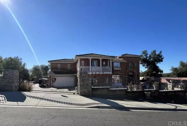 303 Amparo DR, Escondido, CA 92025