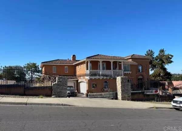 Escondido, CA 92025,303 Amparo DR