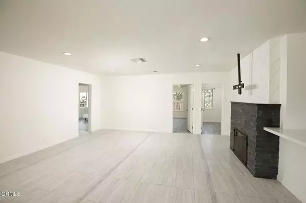 Northridge, CA 91324,8939 Rhea AVE