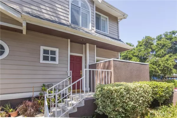 8624 De Soto AVE 108, Canoga Park, CA 91304